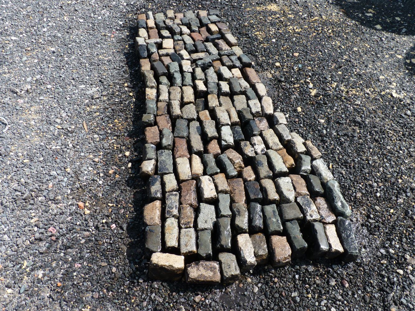 Reclaimed Granite cobble setts Random sizes